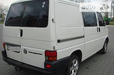Грузопассажирский фургон Volkswagen Transporter 1999 в Николаеве
