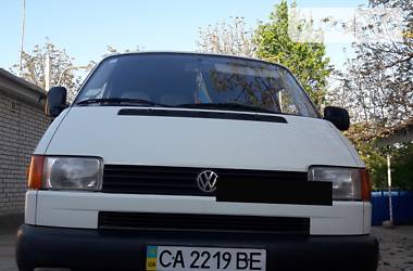 Грузопассажирский фургон Volkswagen Transporter 1996 в Черкассах