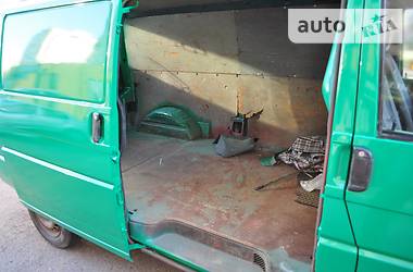 Грузопассажирский фургон Volkswagen Transporter 2002 в Киеве