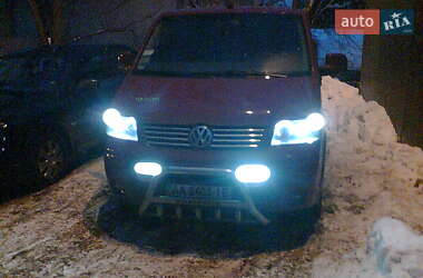 Минивэн Volkswagen Transporter 2004 в 