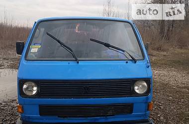 Грузопассажирский фургон Volkswagen Transporter 1985 в Хусте