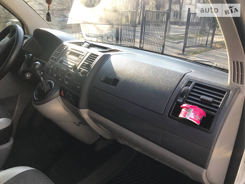Вантажопасажирський фургон Volkswagen Transporter 2007 в Одесі