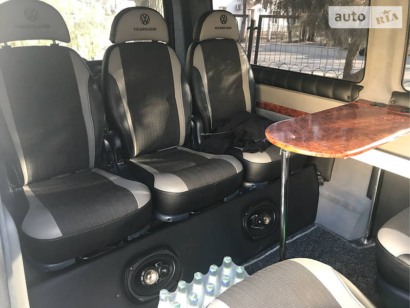 Вантажопасажирський фургон Volkswagen Transporter 2007 в Одесі
