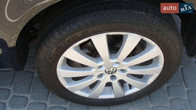 Минивэн Volkswagen Transporter 2015 в Николаеве