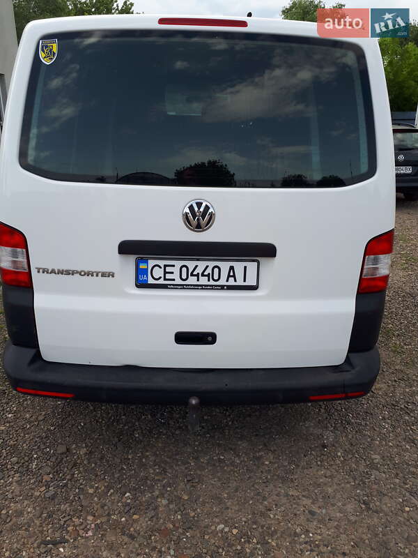 Грузовой фургон Volkswagen Transporter 2014 в Черновцах