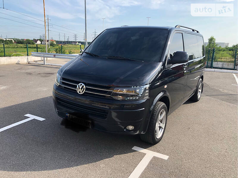  Volkswagen Transporter 2011 в 