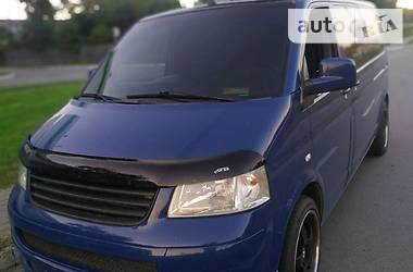  Volkswagen Transporter 2005 в 