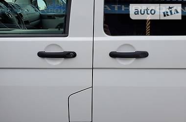 Грузопассажирский фургон Volkswagen Transporter 2015 в Полтаве