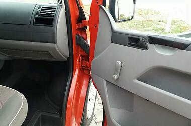 Минивэн Volkswagen Transporter 2004 в 