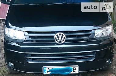 Вантажопасажирський фургон Volkswagen Transporter 2011 в Іршаві