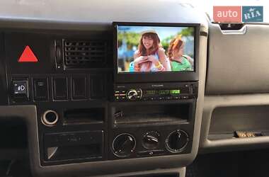 Минивэн Volkswagen Transporter 2002 в 