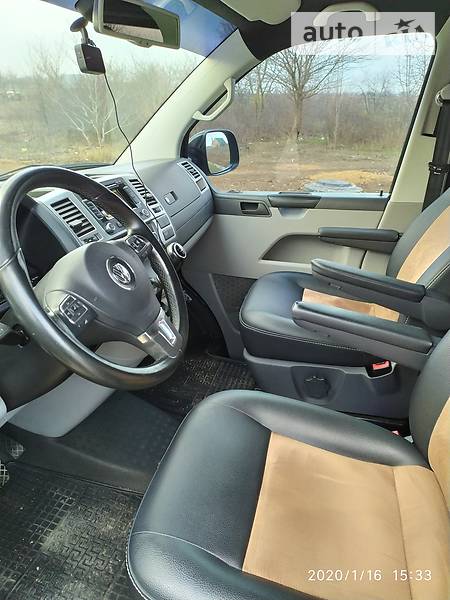 Грузовой фургон Volkswagen Transporter 2012 в Южном