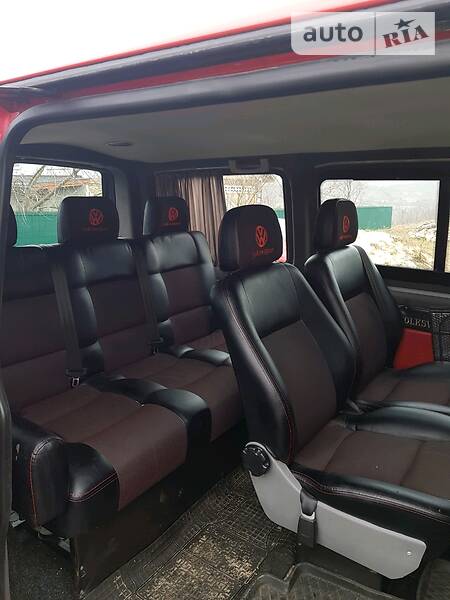 Грузопассажирский фургон Volkswagen Transporter 2004 в Каменец-Подольском