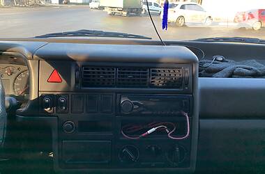 Вантажопасажирський фургон Volkswagen Transporter 2001 в 
