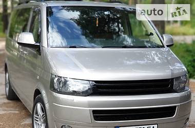 Вантажопасажирський фургон Volkswagen Transporter 2010 в 