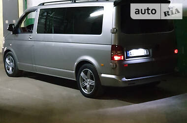Вантажопасажирський фургон Volkswagen Transporter 2010 в 