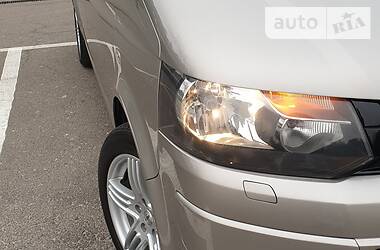 Вантажопасажирський фургон Volkswagen Transporter 2010 в 