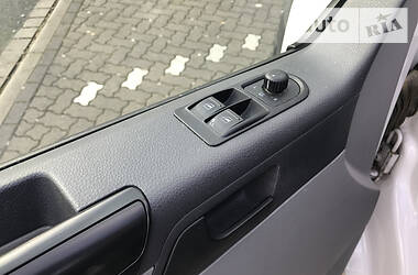 Вантажопасажирський фургон Volkswagen Transporter 2015 в  фото 15 Вантажопасажирський фургон Volkswagen Transporter 2015 в