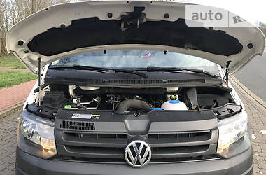 Вантажопасажирський фургон Volkswagen Transporter 2015 в  фото 17 Вантажопасажирський фургон Volkswagen Transporter 2015 в