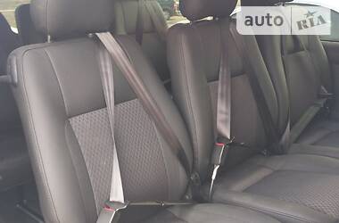 Мінівен Volkswagen Transporter 2013 в 