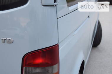 Мінівен Volkswagen Transporter 2006 в 