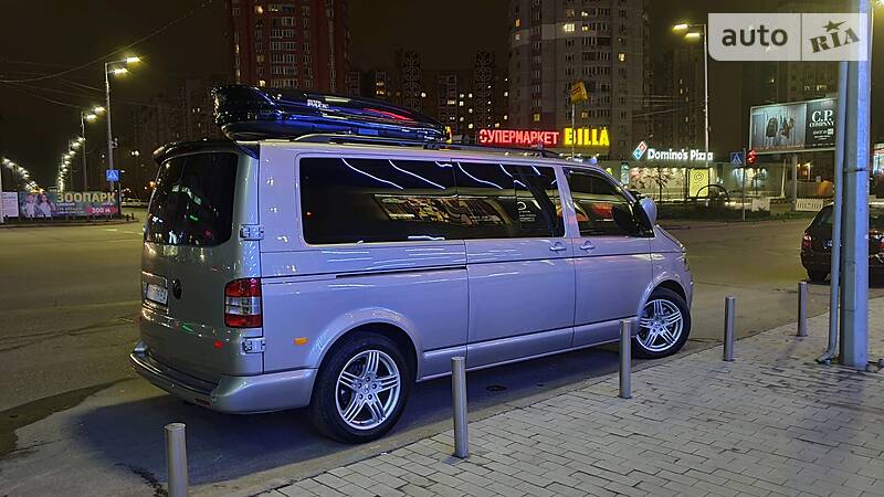 Вантажопасажирський фургон Volkswagen Transporter 2010 в 