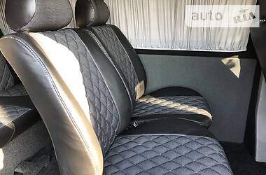 Мінівен Volkswagen Transporter 2004 в 