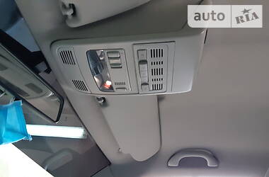 Мінівен Volkswagen Transporter 2011 в 