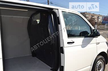 Вантажопасажирський фургон Volkswagen Transporter 2016 в 