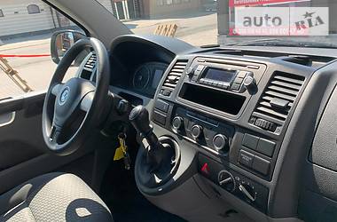  Volkswagen Transporter 2012 в 
