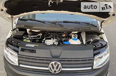 Мінівен Volkswagen Transporter 2015 в 