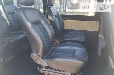 Вантажопасажирський фургон Volkswagen Transporter 2004 в 