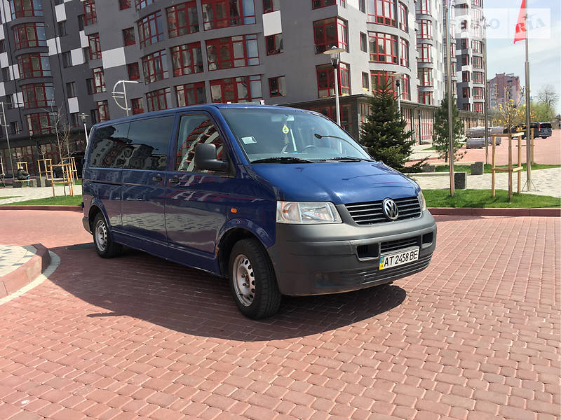 Мінівен Volkswagen Transporter 2004 в Івано-Франківську