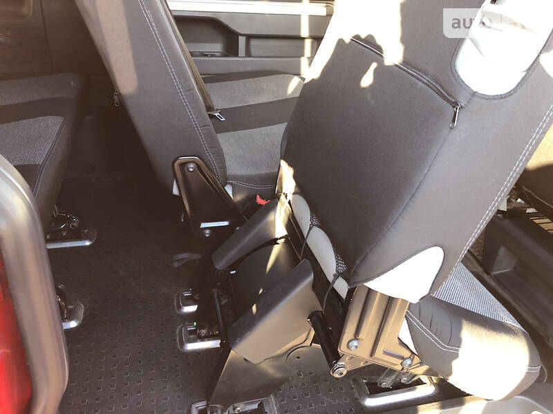 Мінівен Volkswagen Transporter 2006 в Рівному