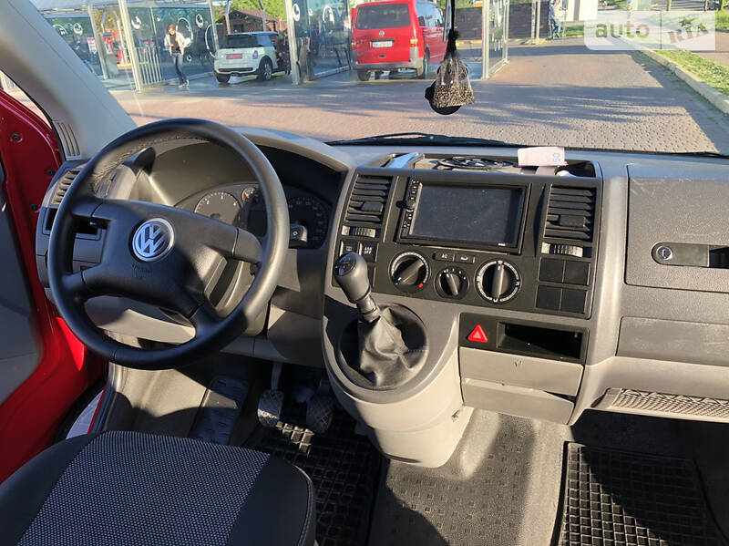 Мінівен Volkswagen Transporter 2006 в Рівному