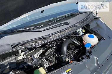 Вантажопасажирський фургон Volkswagen Transporter 2013 в 
