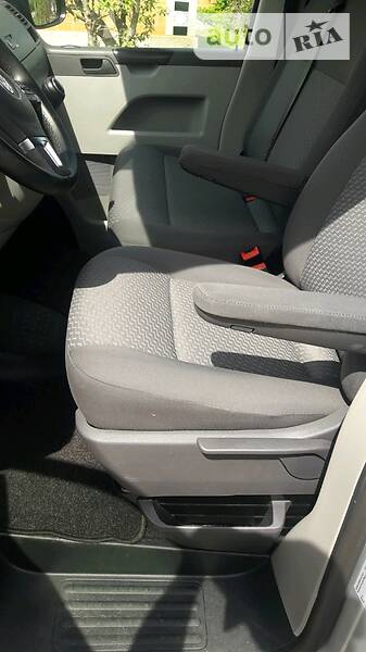 Вантажопасажирський фургон Volkswagen Transporter 2015 в Дубні фото 32 Вантажопасажирський фургон Volkswagen Transporter 2015 в Дубні