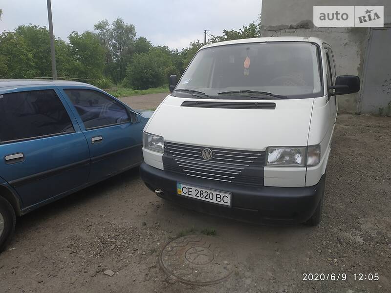 Седан Volkswagen Transporter 2001 в Чернівцях