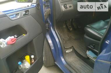  Volkswagen Transporter 2005 в 