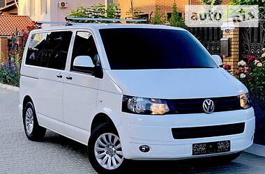 Мінівен Volkswagen Transporter 2015 в 