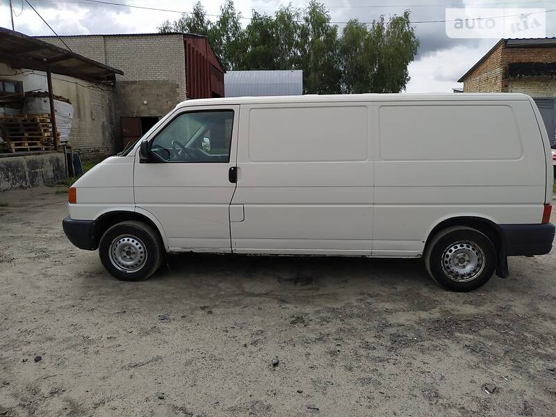 Грузопассажирский фургон Volkswagen Transporter 2002 в Ковеле