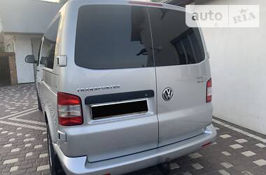 Вантажопасажирський фургон Volkswagen Transporter 2010 в Львові