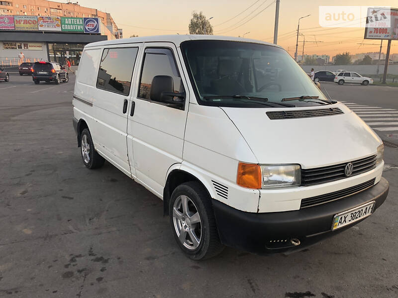 Минивэн Volkswagen Transporter 2000 в Харькове