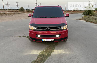 Минивэн Volkswagen Transporter 2015 в Волновахе