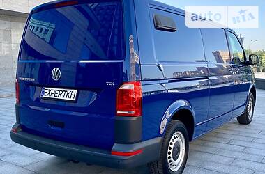 Грузопассажирский фургон Volkswagen Transporter 2016 в Харькове