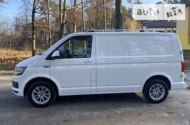 Грузопассажирский фургон Volkswagen Transporter 2016 в Буче