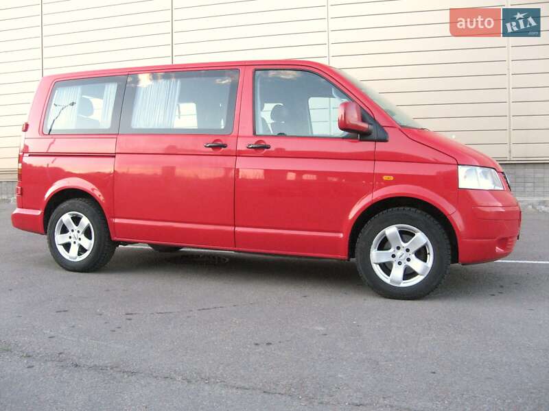 Минивэн Volkswagen Transporter 2004 в Ровно