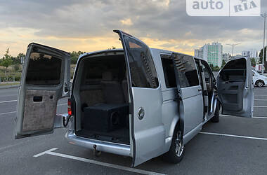 Минивэн Volkswagen Transporter 2005 в 