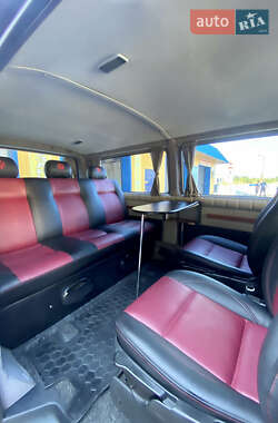 Минивэн Volkswagen Transporter 2011 в 
