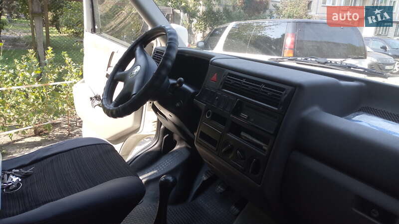 Минивэн Volkswagen Transporter 2001 в Киеве